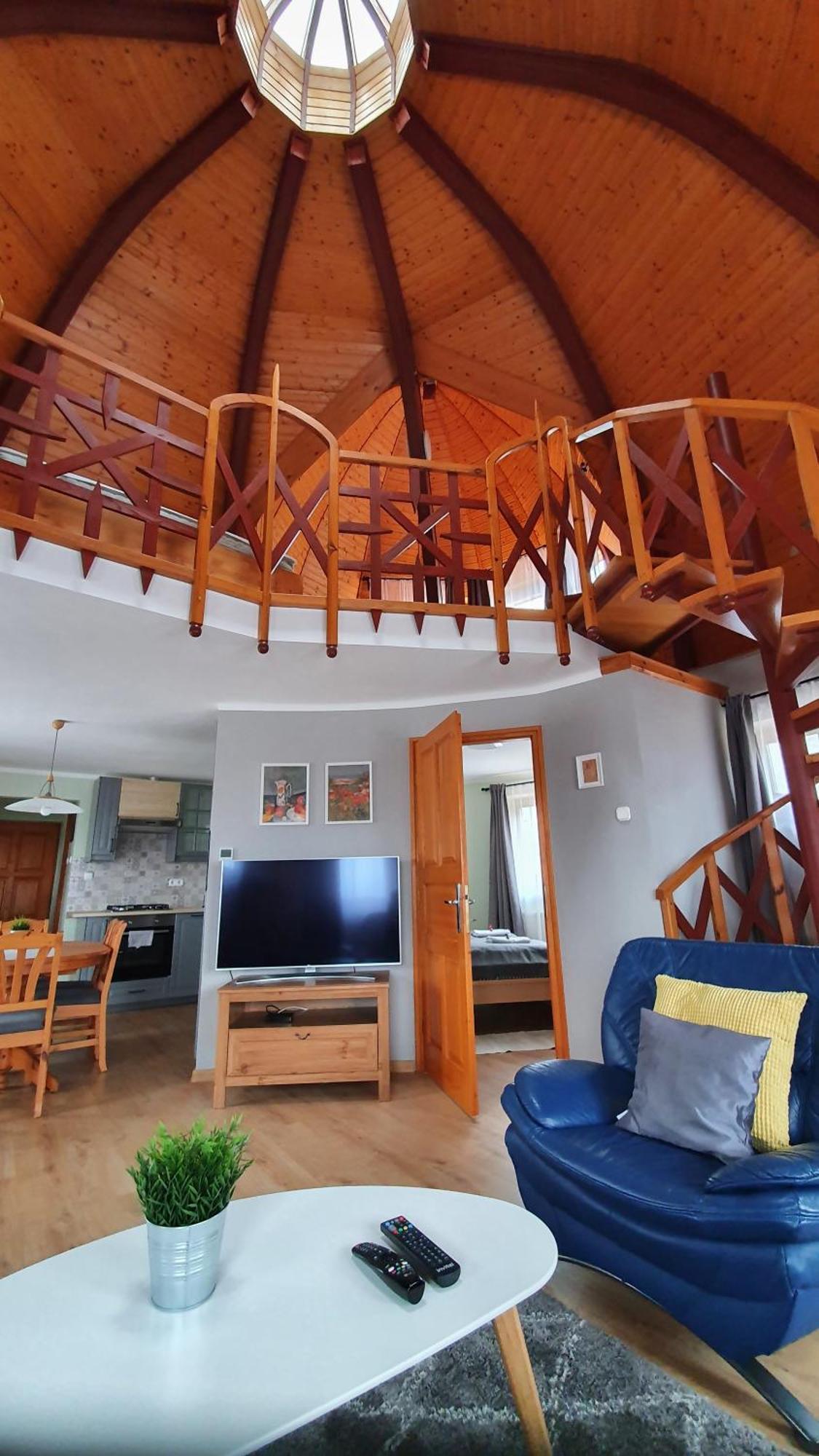 Pannonia Apartman Esztergom Bilik gambar