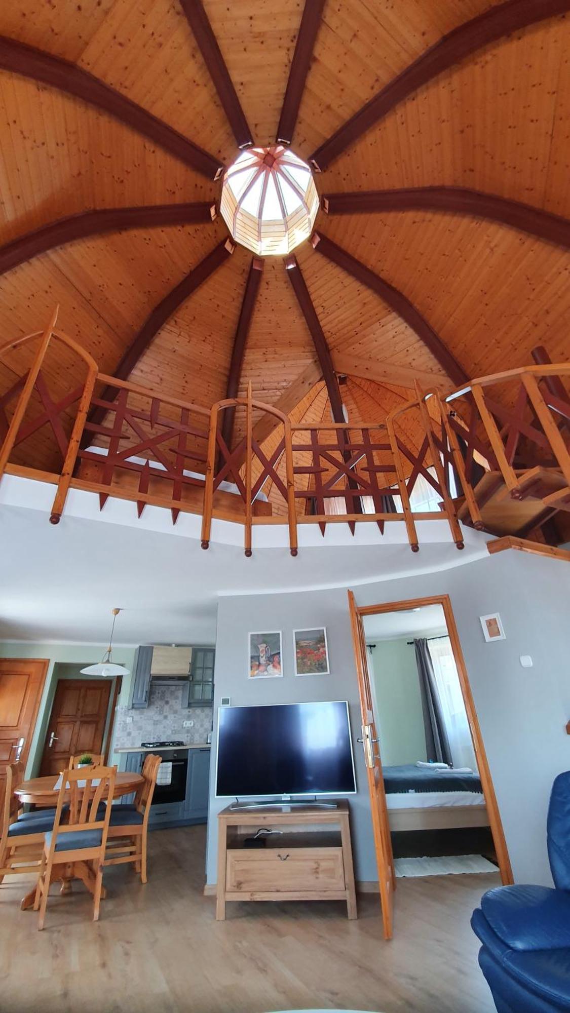 Pannonia Apartman Esztergom Bilik gambar