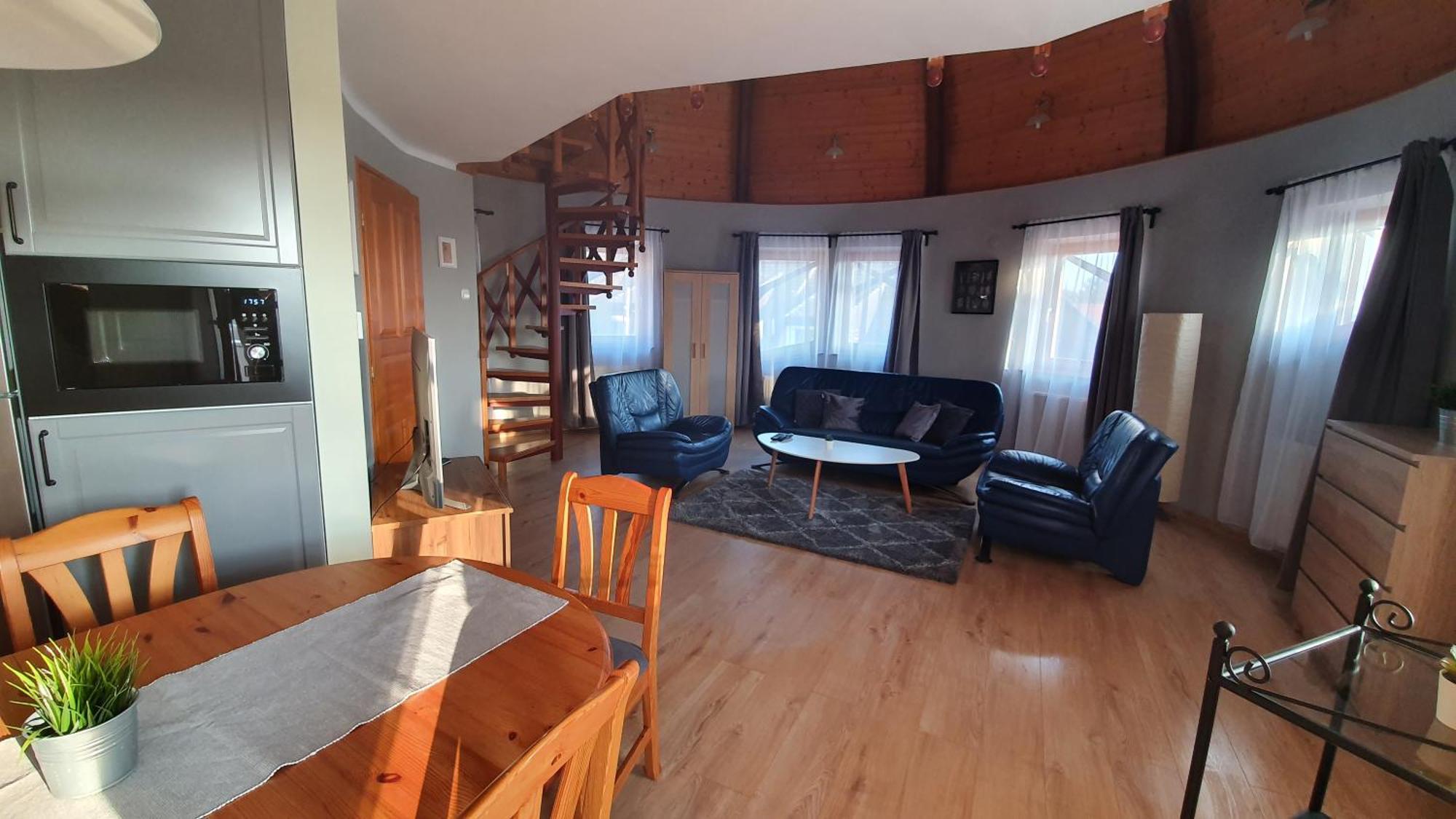Pannonia Apartman Esztergom Bilik gambar